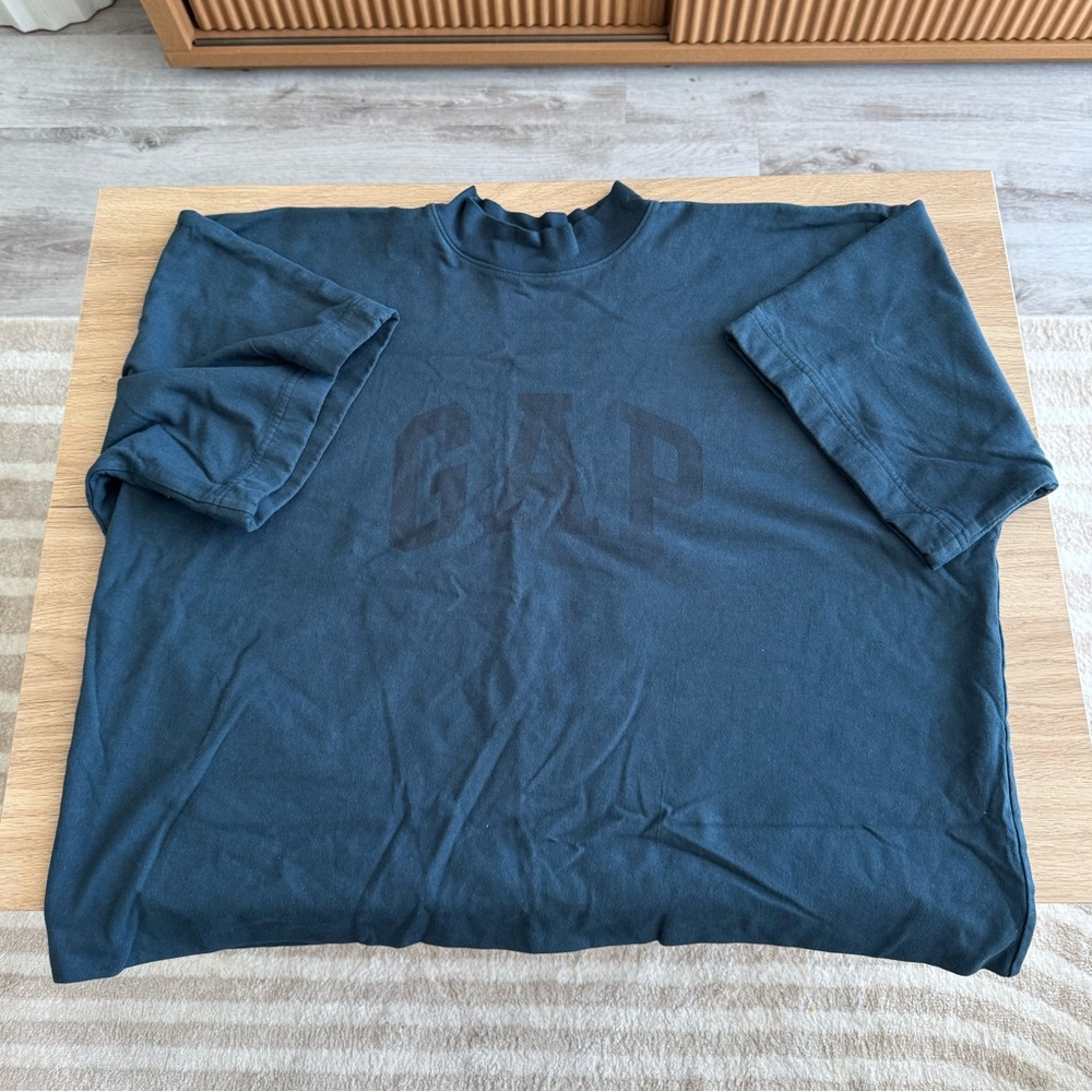 Gap YZY shirt